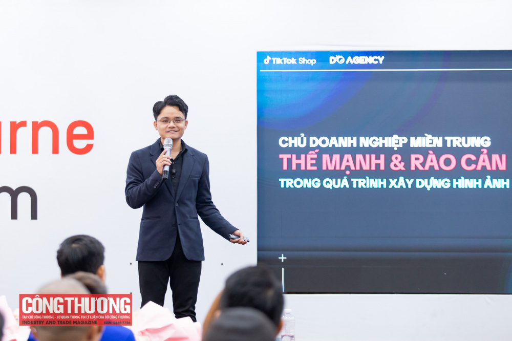 phân tích những khó khăn mà doanh nghiệp khu vực miền Trung thường gặp khi đưa sản phẩm lên các sàn thương mại điện tử,