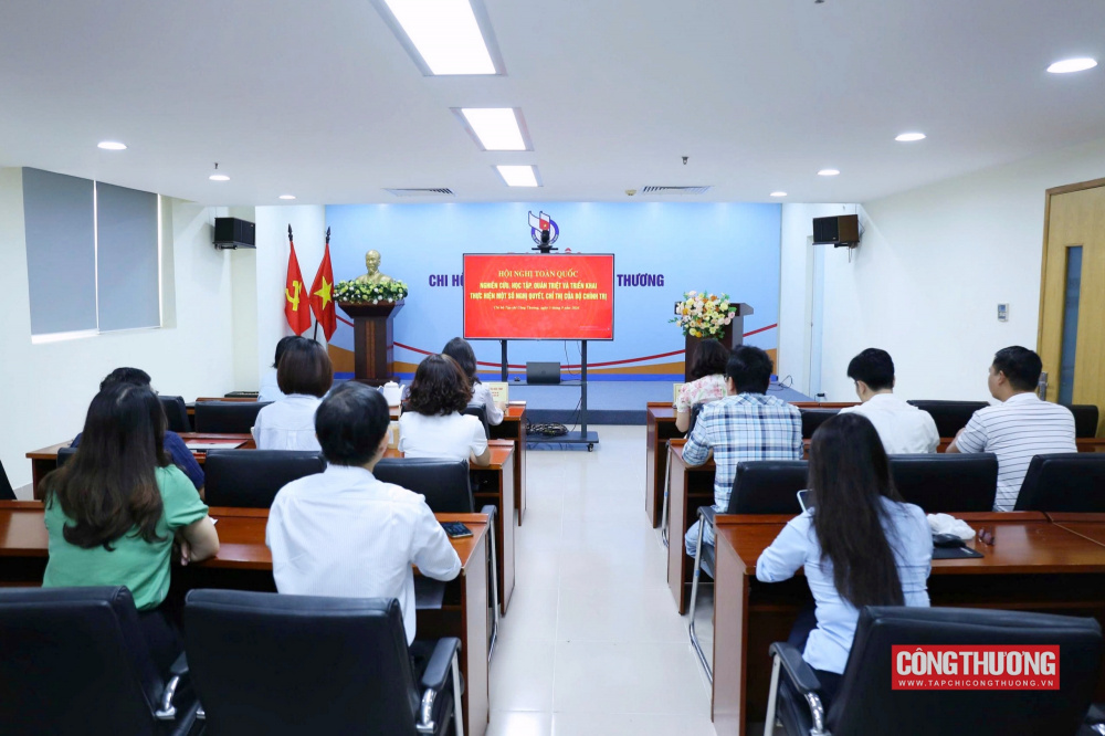 Chi bộ Tạp chí Công Thương tham dự Hội nghị theo hình thức trực tuyến