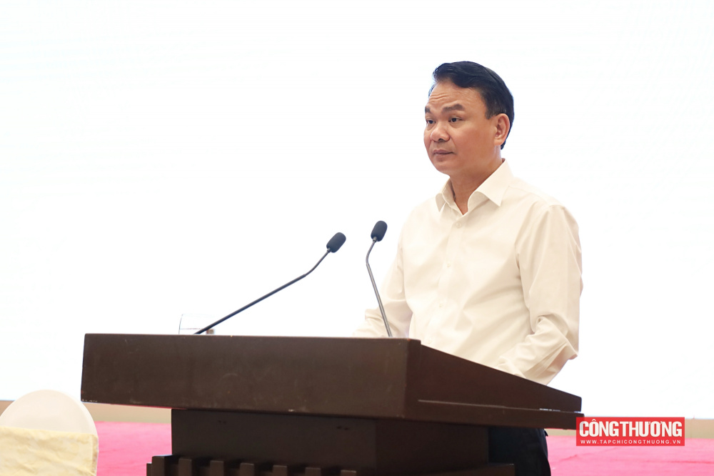Bộ trưởng, Chủ nhiệm Văn phòng Chính phủ Đặng Xuân Phong, Người phát ngôn của Chính phủ, chủ trì họp báo Chính phủ thường kỳ tháng 8/2026