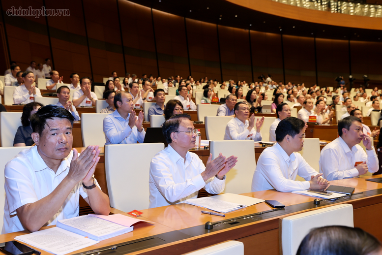 đại biểu quán triệt nghị quyết