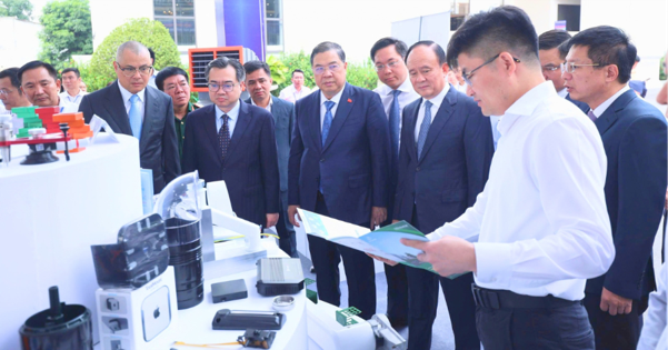 Trưởng Ban Chính sách, chiến lược Trung ương Nguyễn Thanh Nghị cho rằng công nghiệp hỗ trợ không còn là bộ phận thứ yếu mà là một trong những nền tảng hình thành năng lực công nghiệp quốc gia.