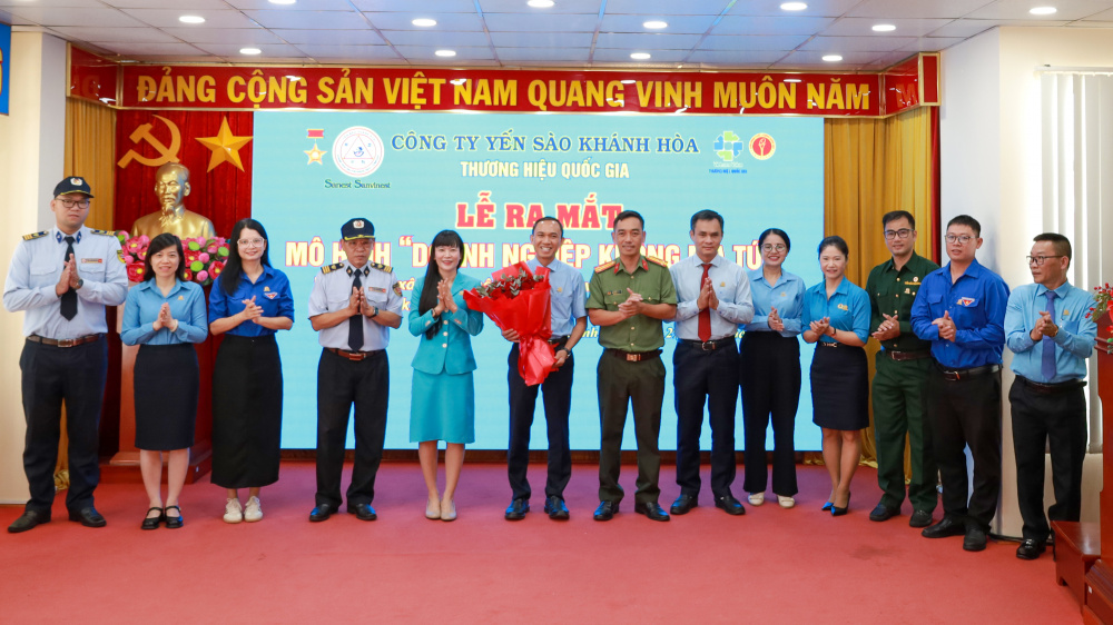 Yến sào Khánh Hòa