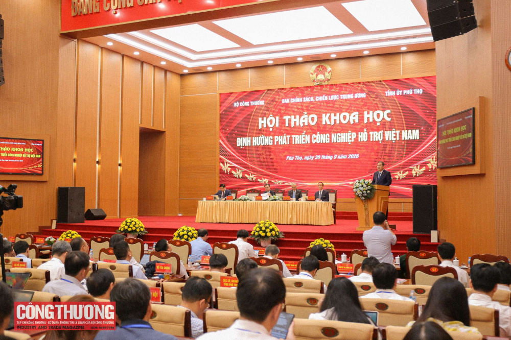 Phó Thủ tướng Thường trực yêu cầu nhìn thẳng vào thực tế công nghiệp hỗ trợ vẫn "rộng mà chưa sâu, nhiều mà chưa mạnh