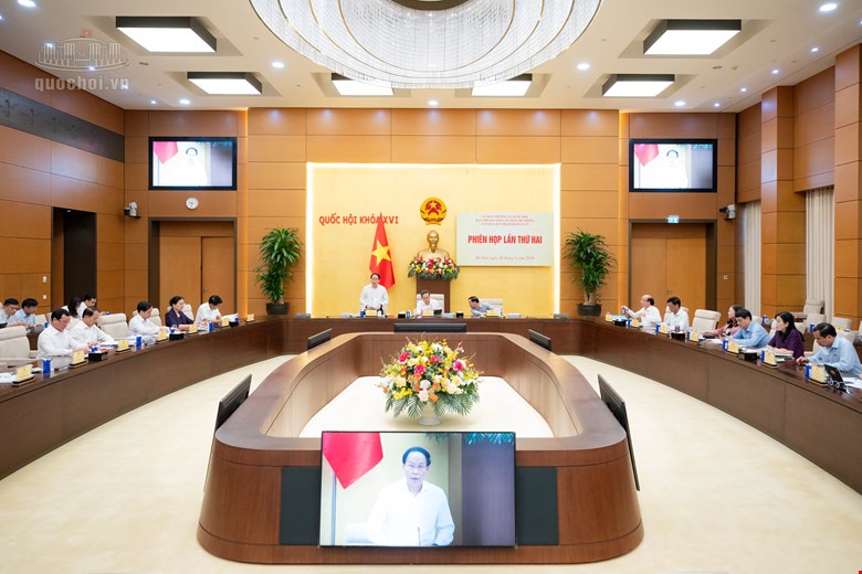 Quang cảnh Phiên họp