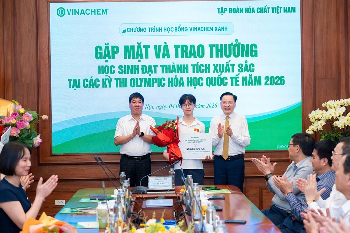 học bổng 4