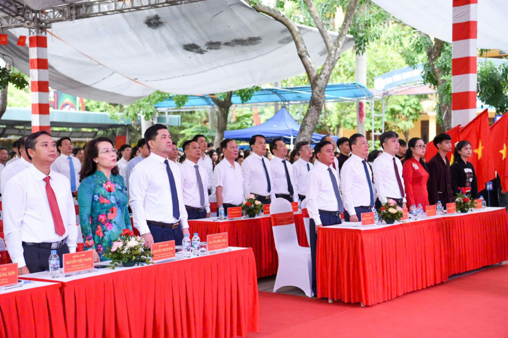 Lễ khai giảng 2
