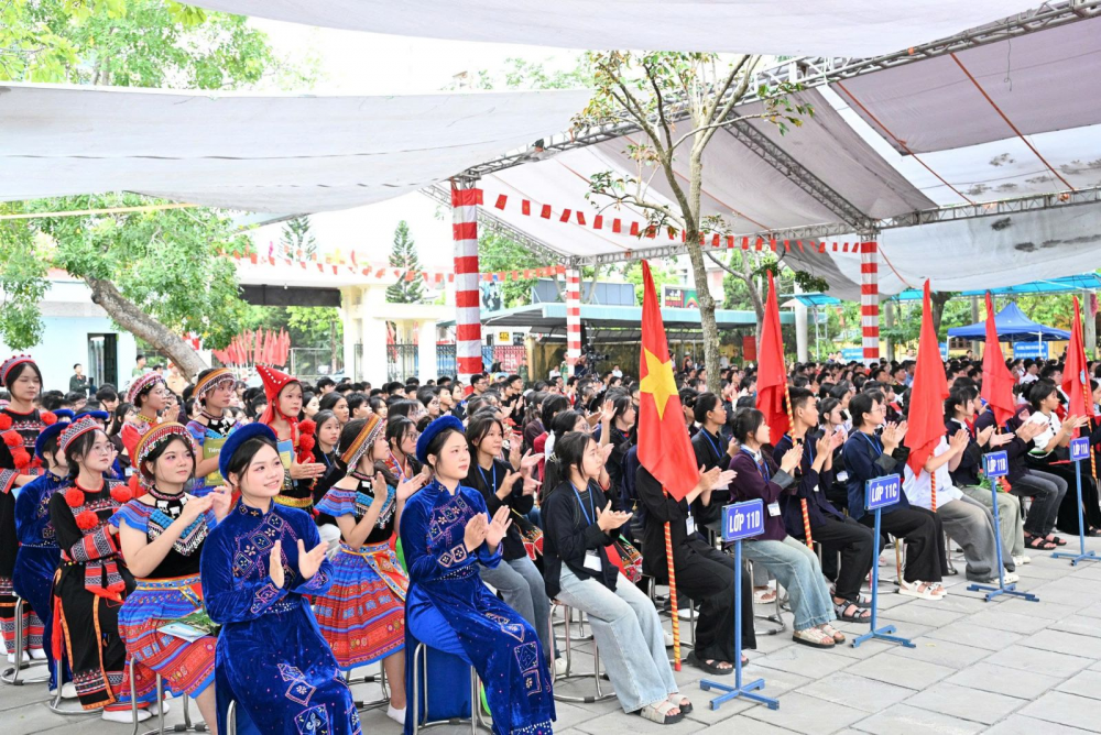 Lễ khai giảng 4