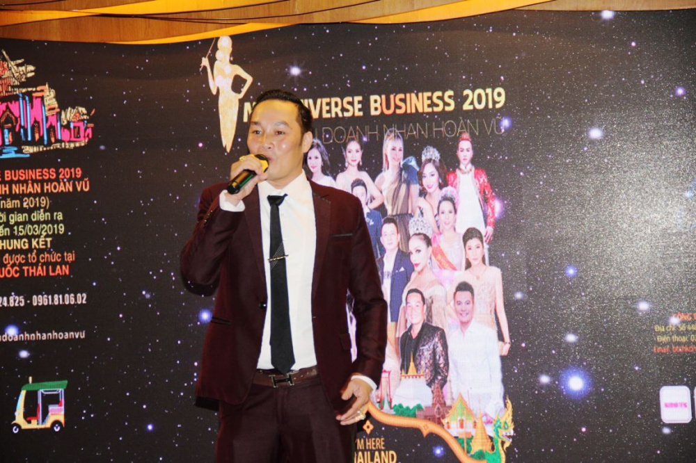 Ông Lê Ngọc Hưng – Trưởng Ban Tổ chức Cuộc thi Hoa hậu Doanh Nhân Hoàn vũ  - Ms International Business 2019  thông tin về cuộc thi tại đêm gala