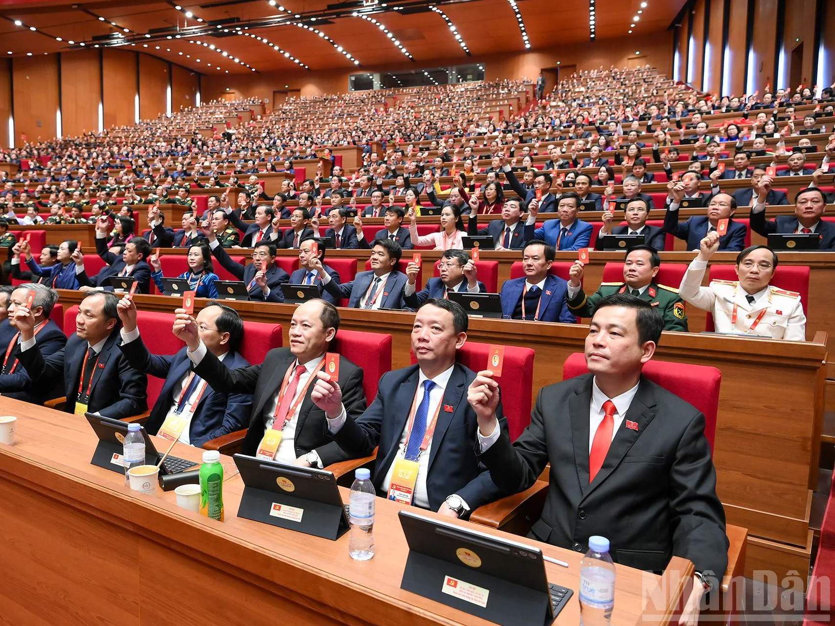 TIẾN LÊN! TOÀN THẮNG ẮT VỀ TA!