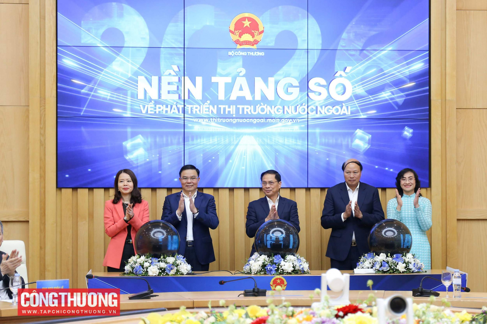 Dù phải đối mặt với nhiều khó khăn, thách thức của bối cảnh quốc tế biến động phức tạp, xuất khẩu Việt Nam từ đầu năm 2026 tới nay vẫn duy trì đà tăng trưởng tích cực và đang có nhiều cơ hội bứt phá với các động lực mới.