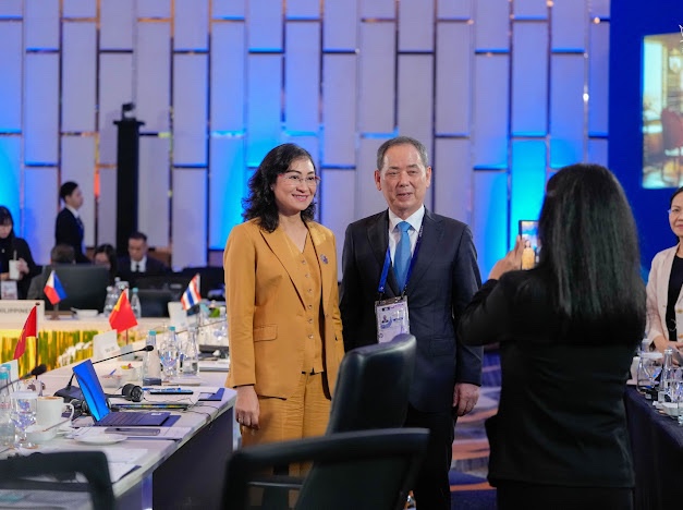 Thứ trưởng Bộ Công Thương Phan Thị Thắng dẫn đầu Đoàn Việt Nam tham dự Hội nghị Hội đồng Cộng đồng Kinh tế ASEAN lần thứ 27 (AECC 27)