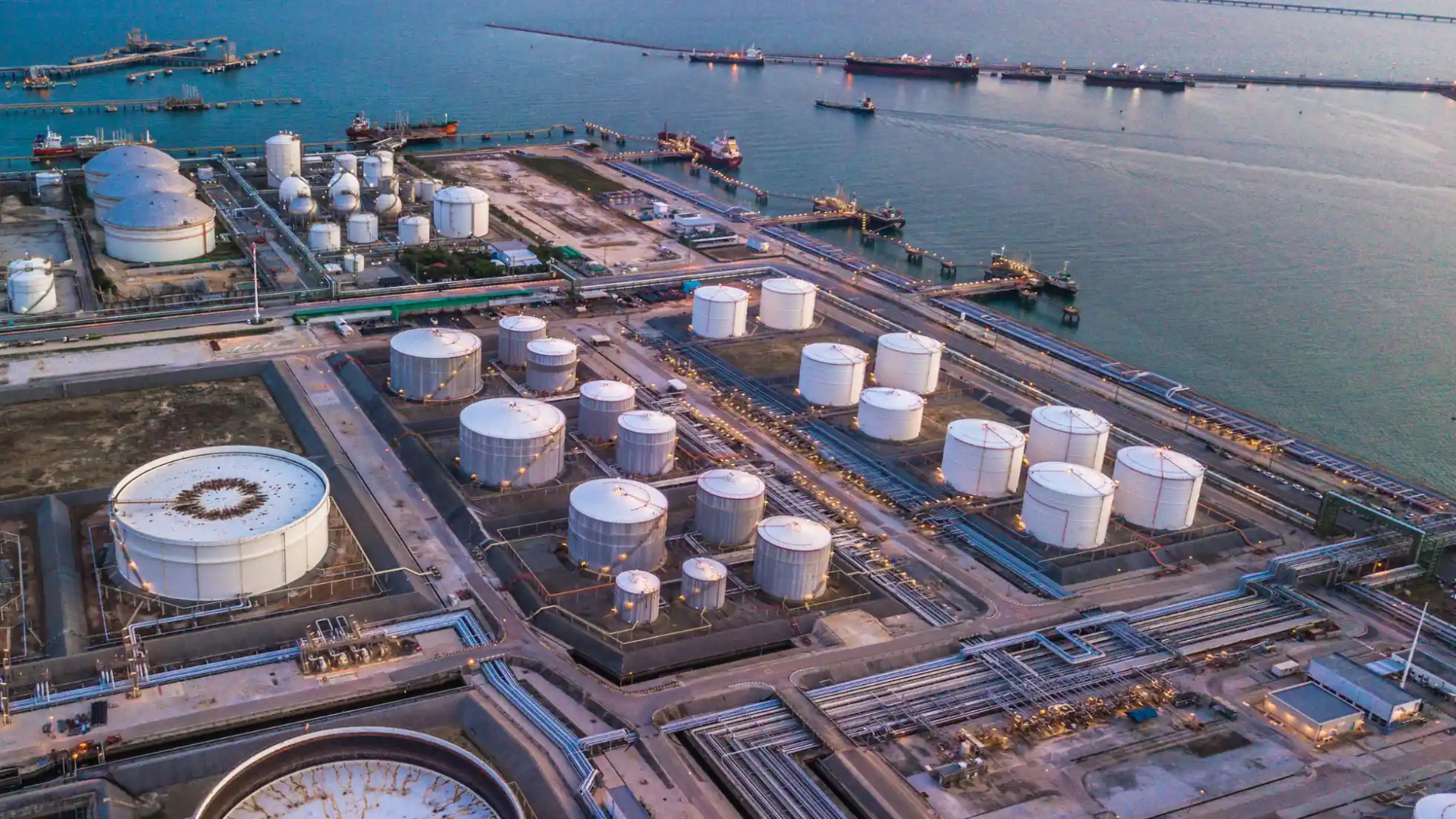 Ảnh 2: UAE dự kiến sẽ nhanh chóng đưa vào vận hành phần công suất dự phòng trong thời gian tới