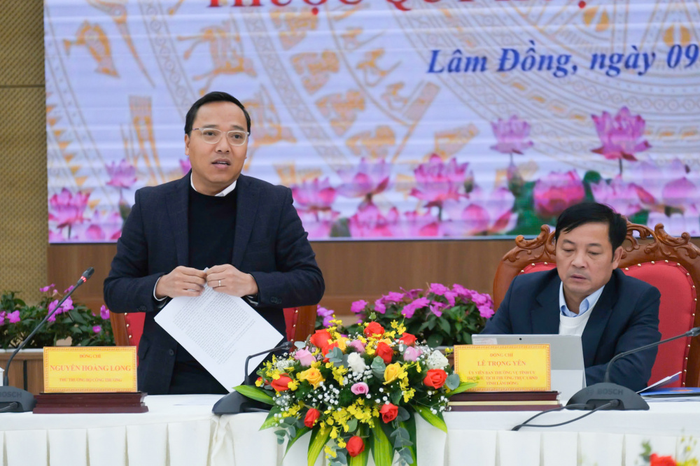 Thứ trưởng Nguyễn Hoàng Long kiểm tra, đôn đốc triển khai các dự án điện theo Quy hoạch điện VIII điều chỉnh
