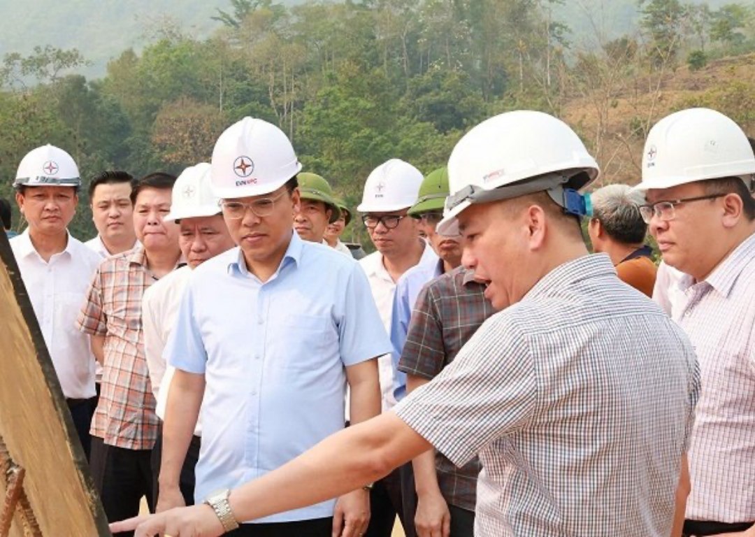 Thứ trưởng Nguyễn Hoàng Long kiểm tra, đôn đốc triển khai các dự án điện theo Quy hoạch điện VIII điều chỉnh