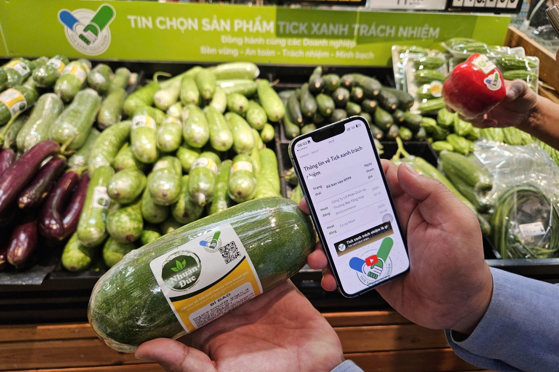 Sản phẩm gắn “Tick xanh” trở thành tâm điểm thị trường Tết 2026