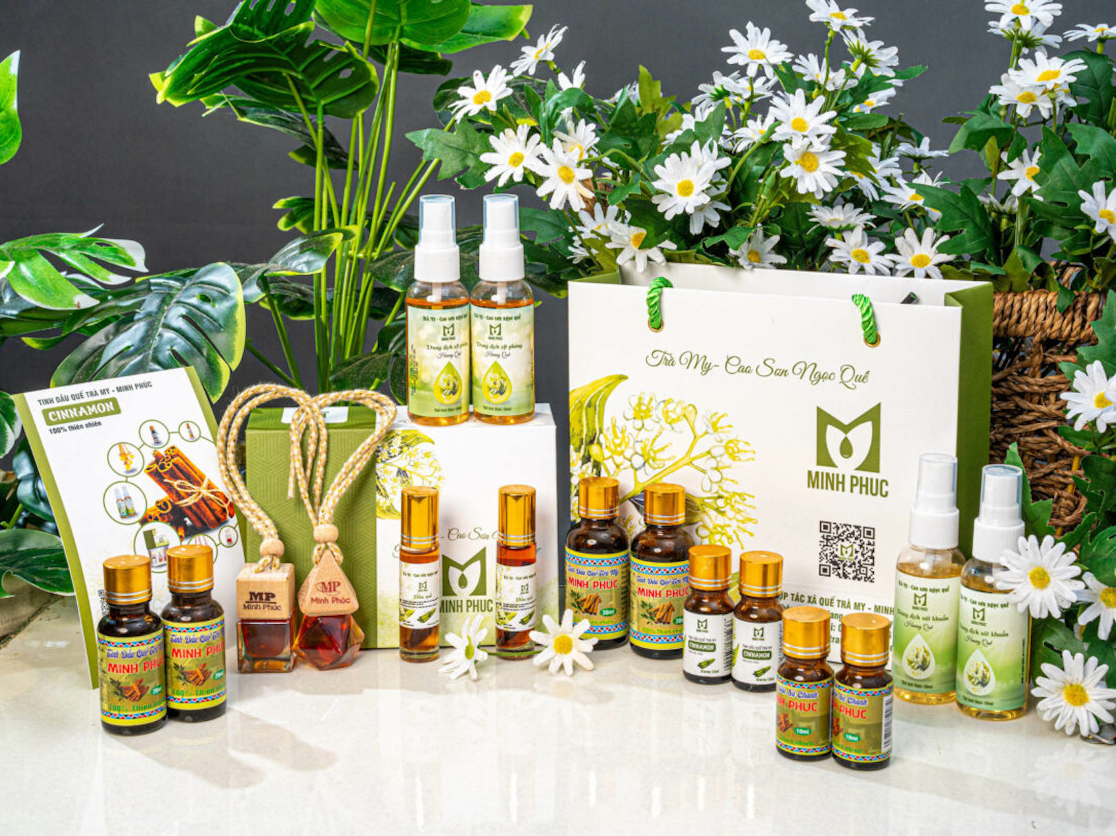 Sản xuất nhang nụ quế tại HTX Quế Trà My Minh Phúc và các sản phẩm chế biến sâu