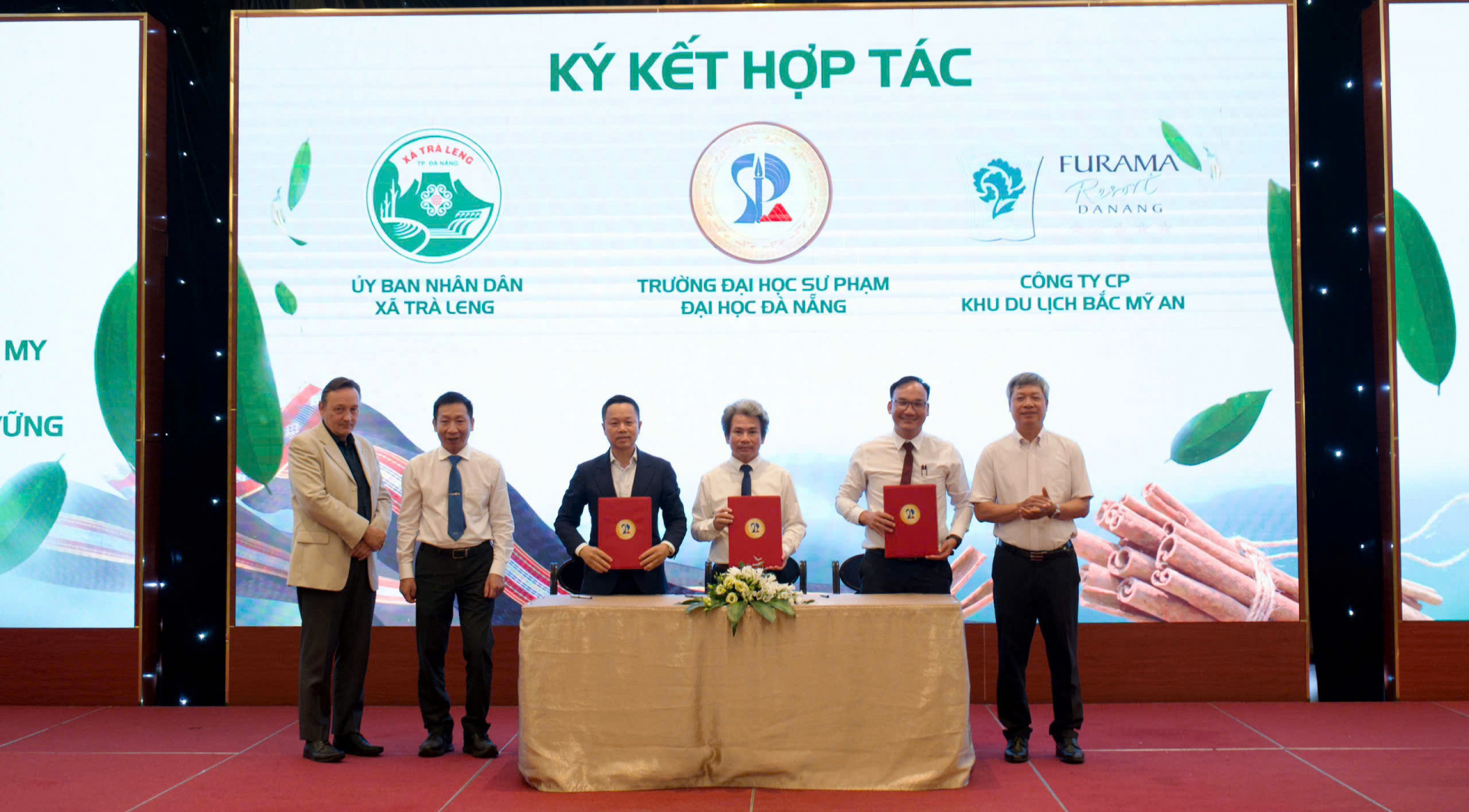 ký kết