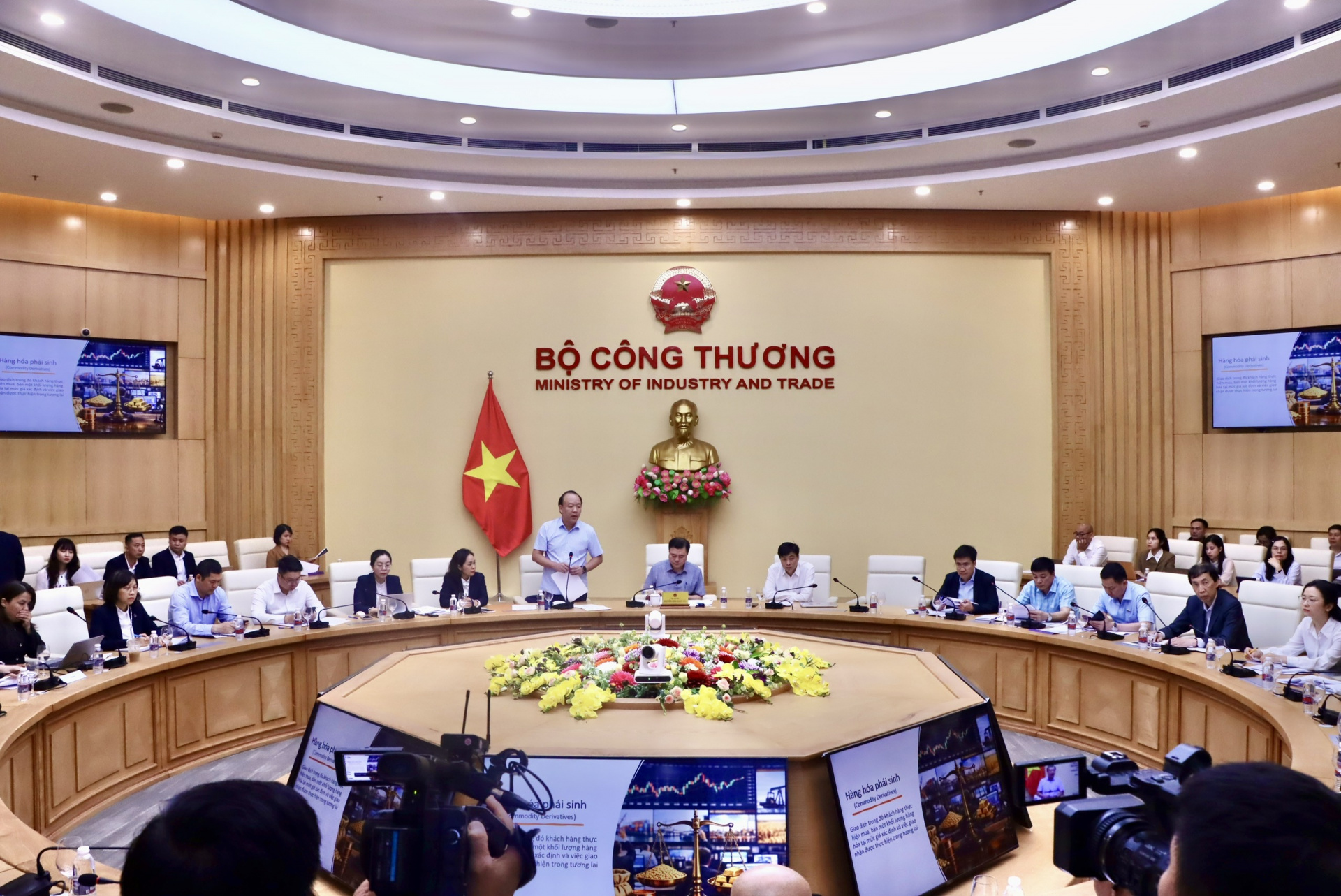 Luật Giao dịch hàng hóa phái sinh