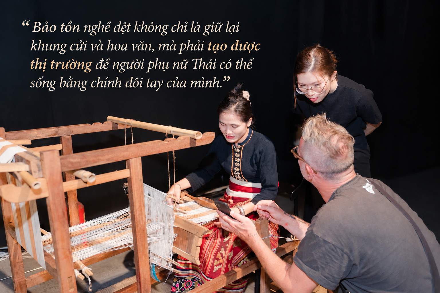 thổ cẩm Hoa Tiến